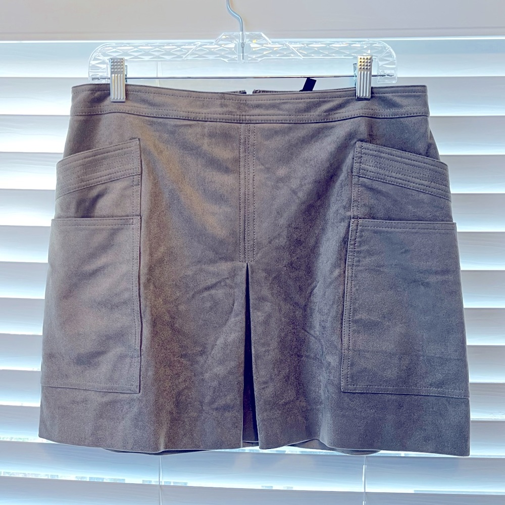 NWT, BCBGeneration Sued Skirt with pockets!